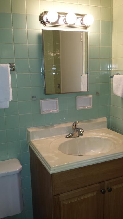 Olde Court Inn Wheeling Zimmer foto